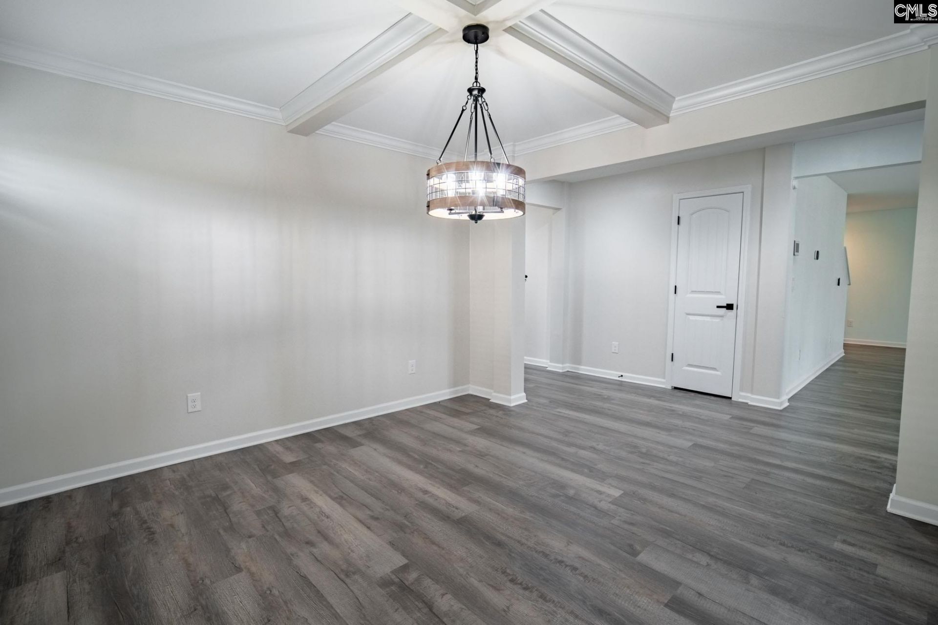 2025 Barnhart Drive  Photo 6