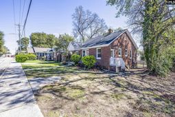 2112 Academy Street  photo 4