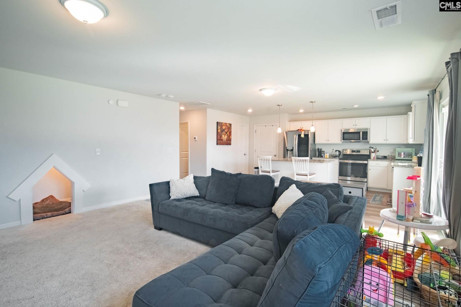 669 Penfolds Way  Photo 11