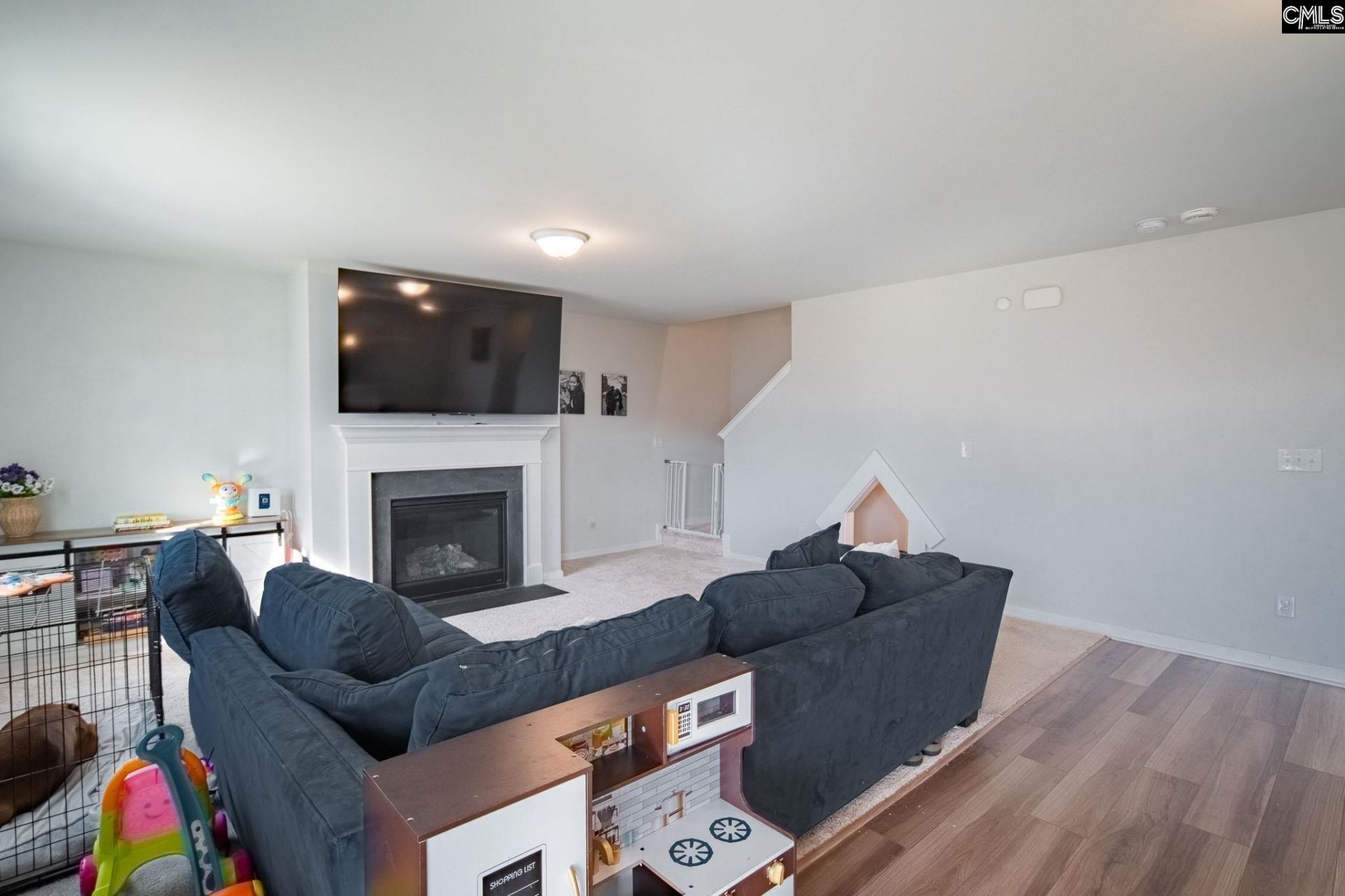 669 Penfolds Way  Photo 12