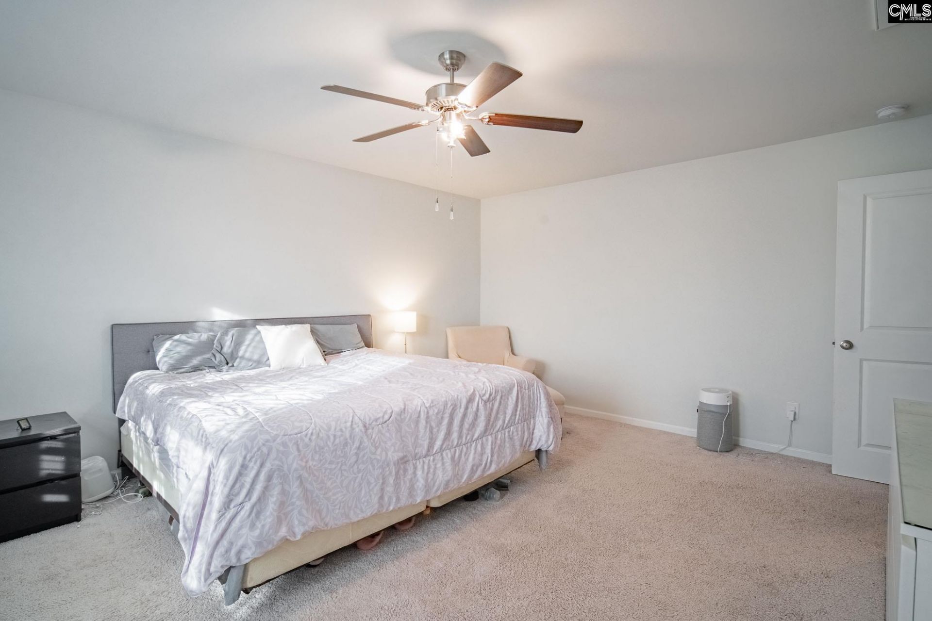 669 Penfolds Way  Photo 16