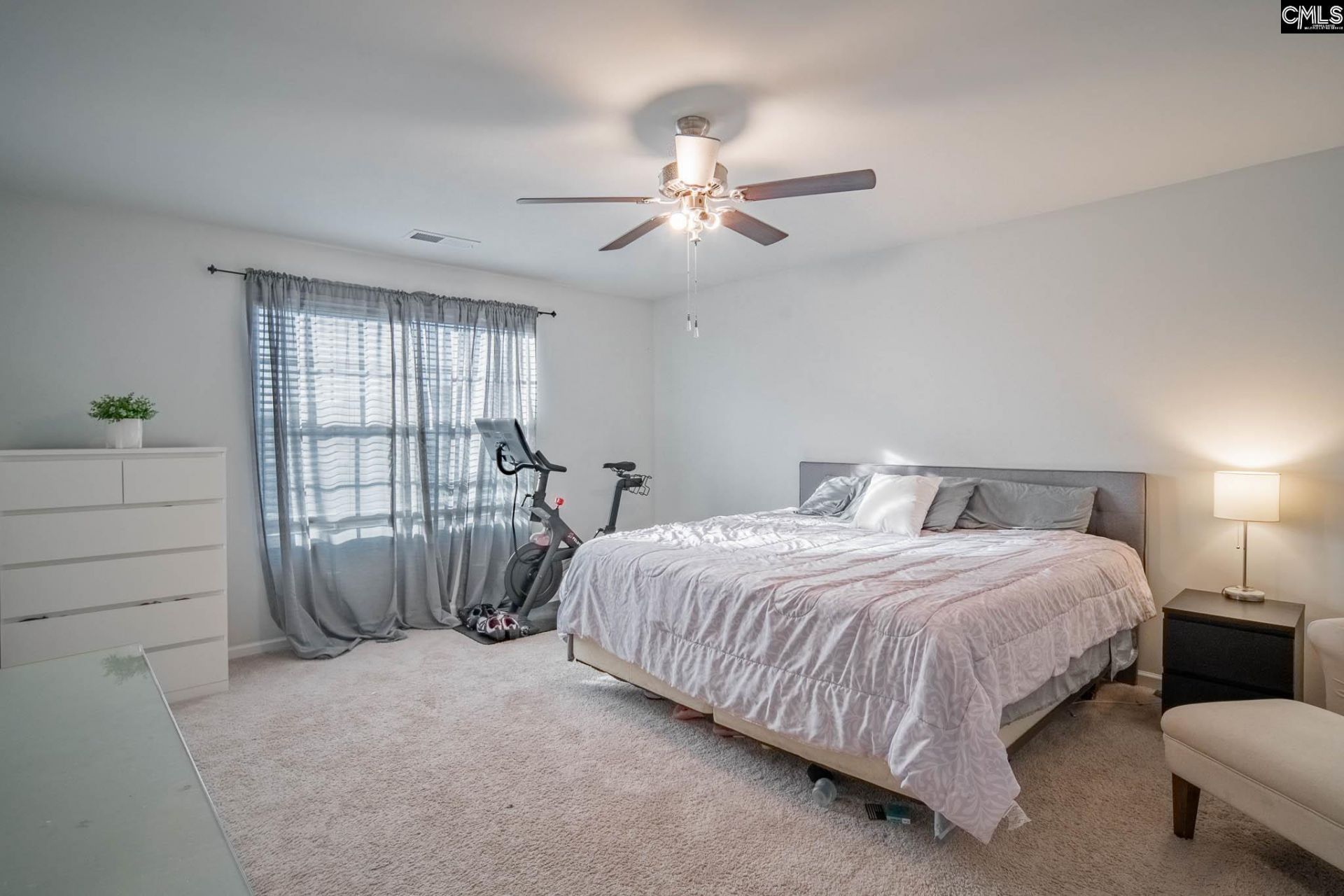 669 Penfolds Way  Photo 17