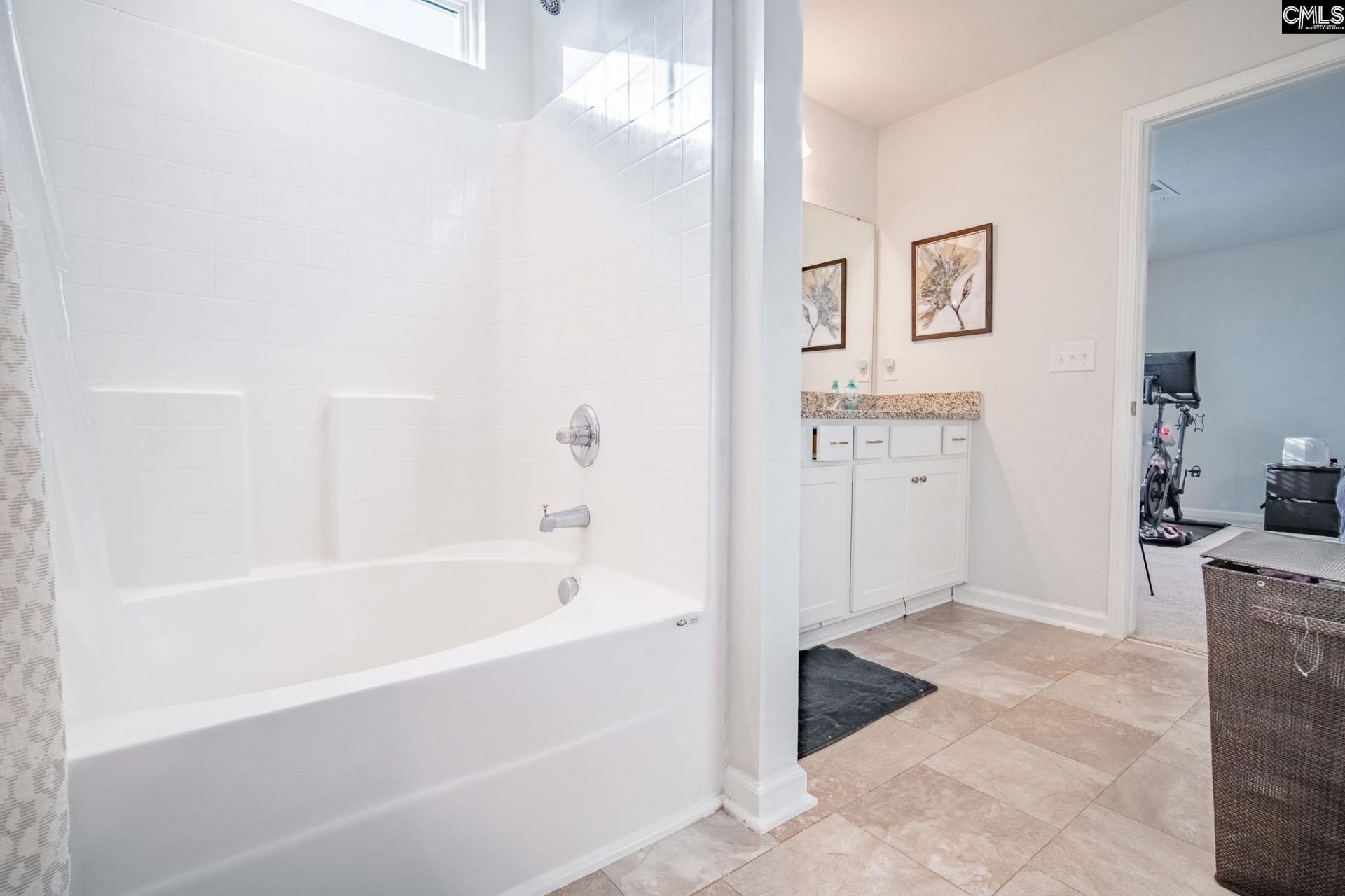 669 Penfolds Way  Photo 21