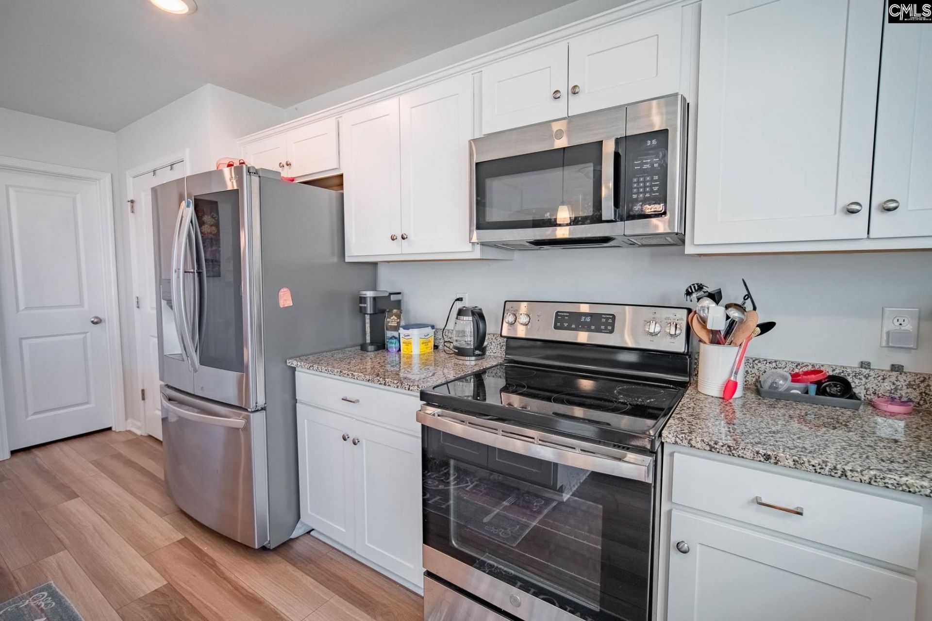 669 Penfolds Way  Photo 9