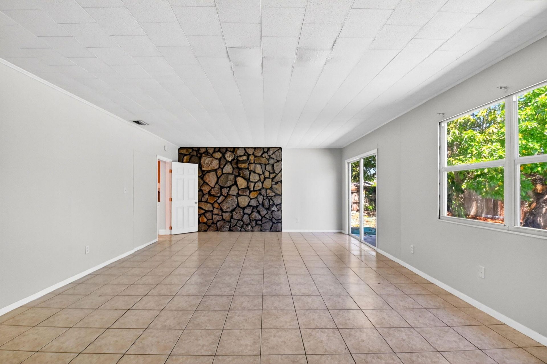 775 Snead Circle, Lake Belvedere Estates, FL 33413 Photo