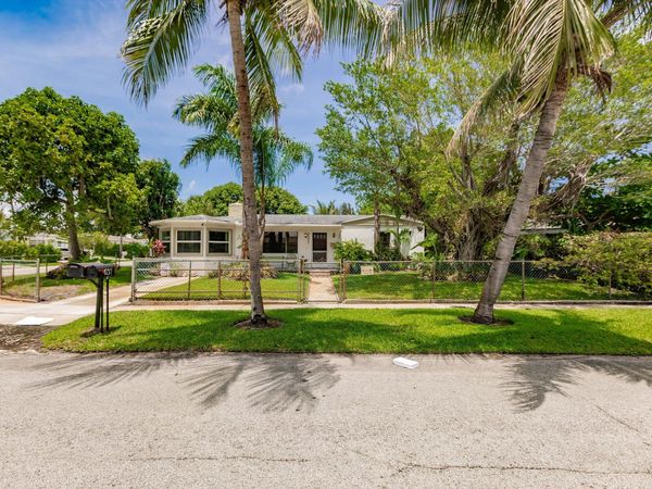 637 Troy Boulevard, West Palm Beach, FL 33409