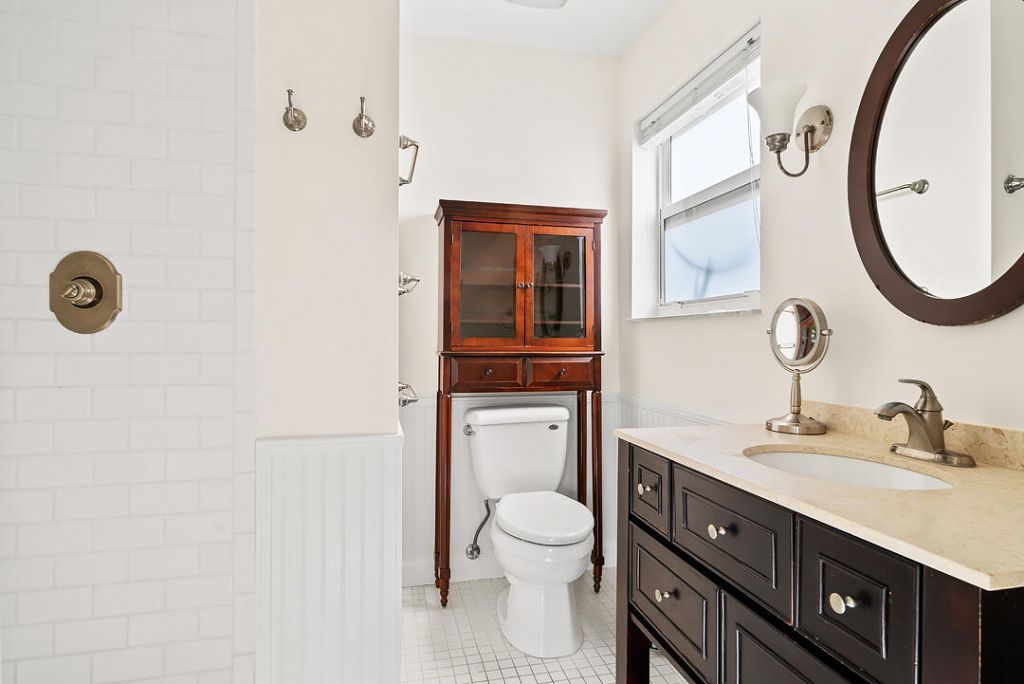 260 E Lakewood Road, West Palm Beach, FL 33405 Photo