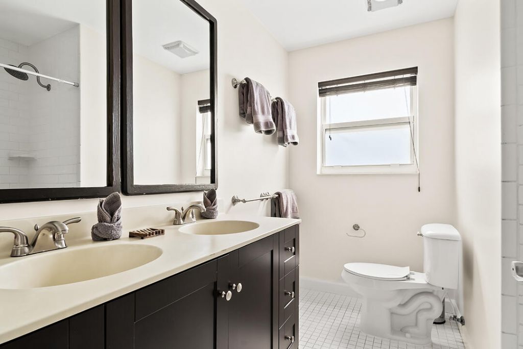 260 E Lakewood Road, West Palm Beach, FL 33405 Photo