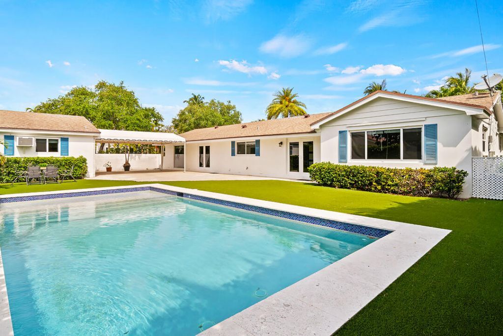 260 E Lakewood Road, West Palm Beach, FL 33405 Photo