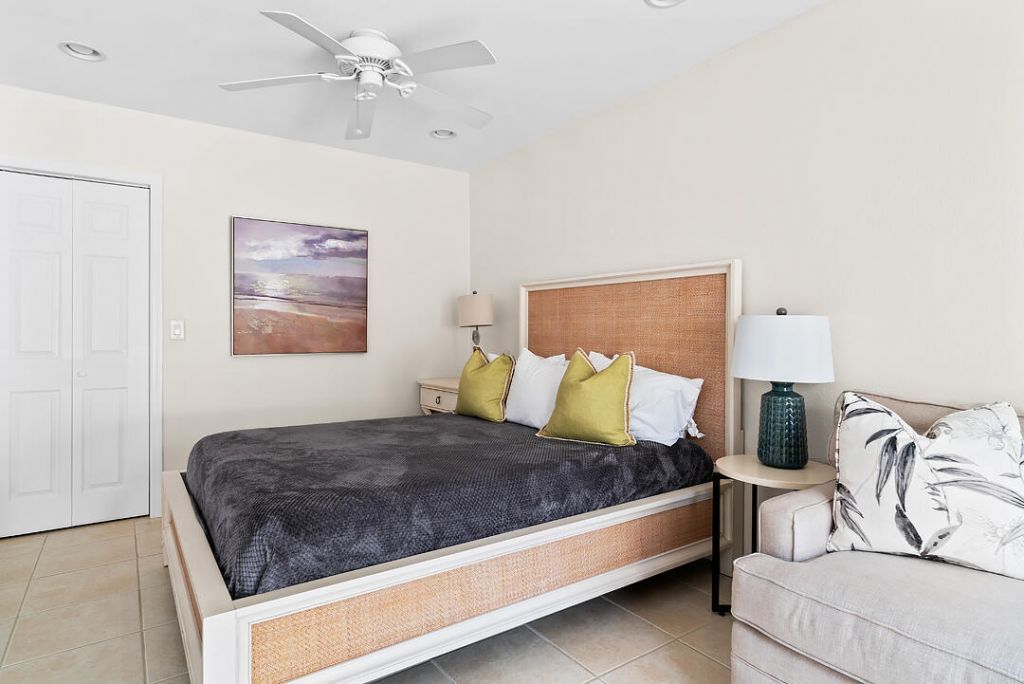 260 E Lakewood Road, West Palm Beach, FL 33405 Photo