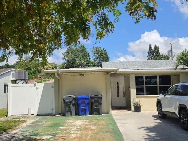 2311 N 58th Avenue, Hollywood, FL 33021