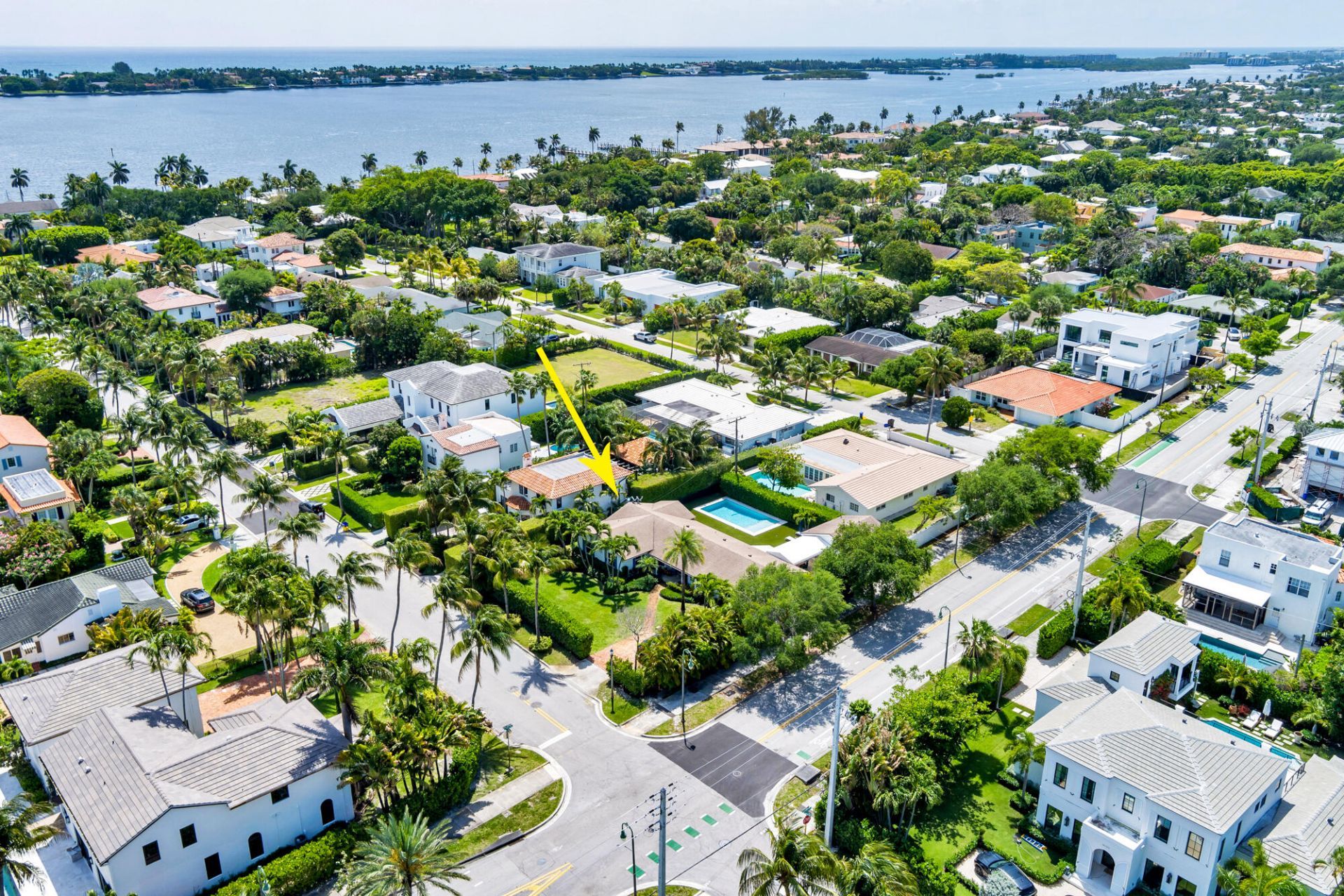 260 E Lakewood Road, West Palm Beach, FL 33405 Photo