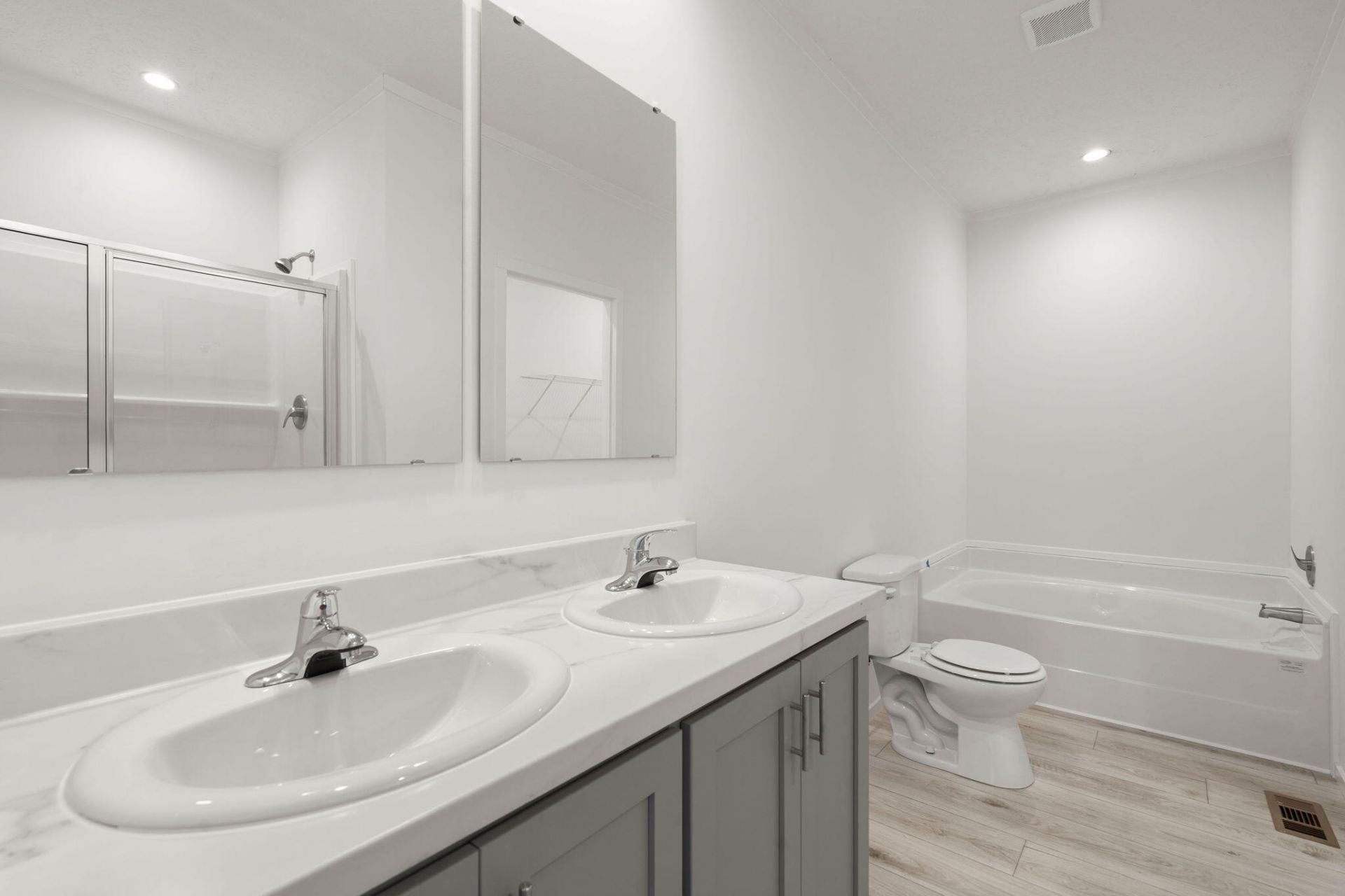 184 Gaines Circle Photo 23