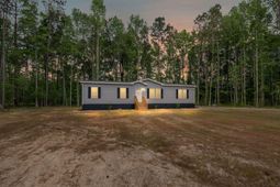 184 Gaines Circle photo 4