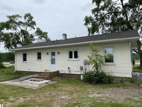 7075 M 72 E, Williamsburg, MI 00000