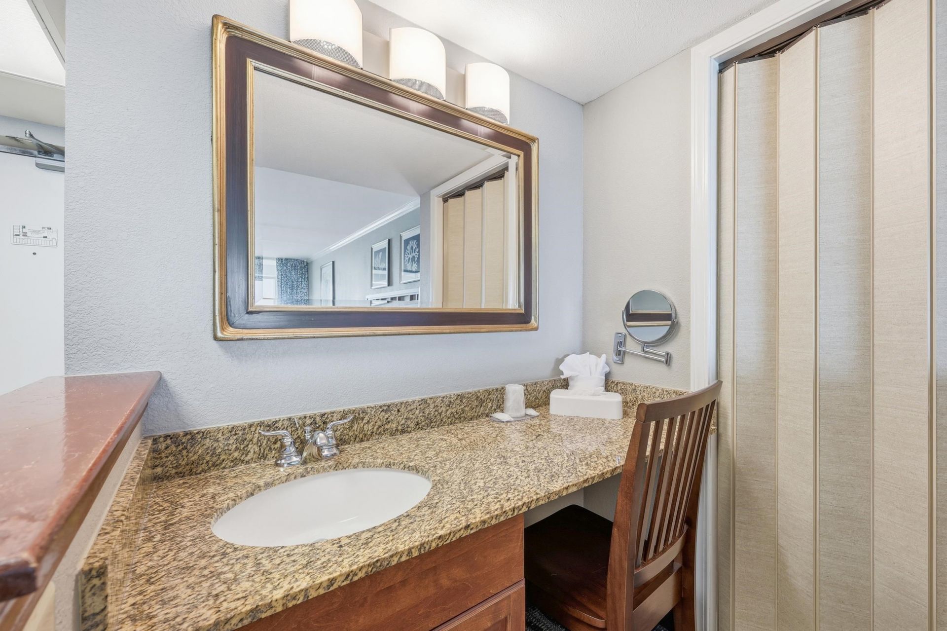 5300 N Ocean Blvd.  Photo 18