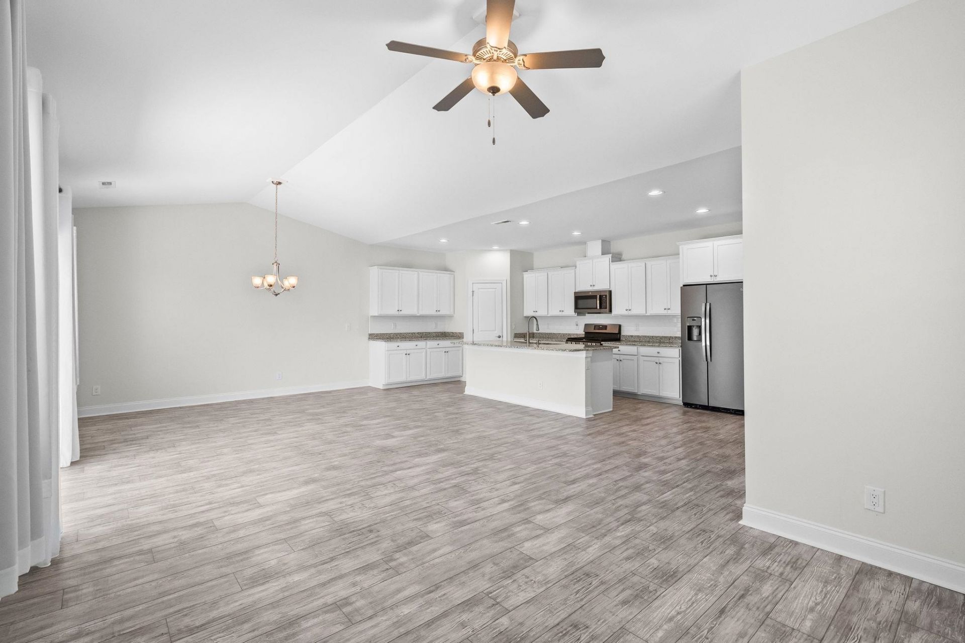 1911 Enclave Ln.  Photo 10