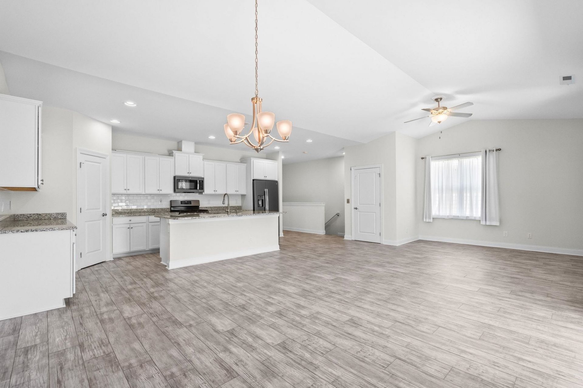 1911 Enclave Ln.  Photo 12