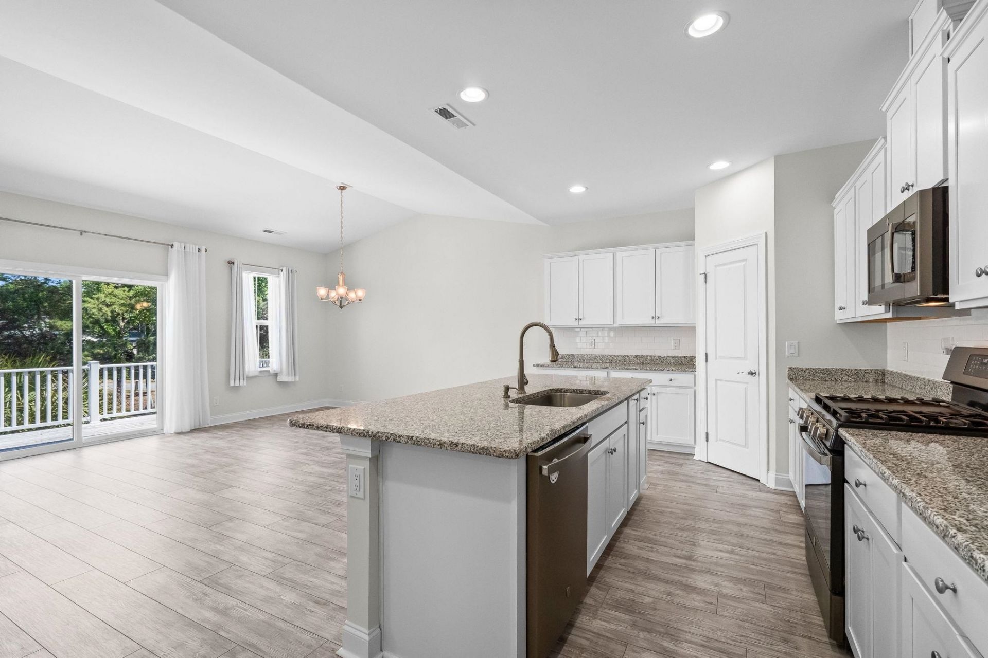 1911 Enclave Ln.  Photo 15