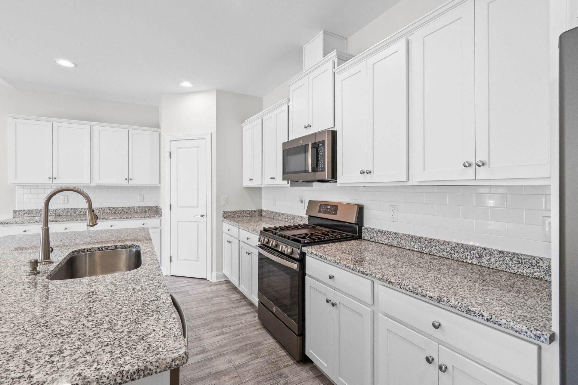 1911 Enclave Ln.  Photo 16