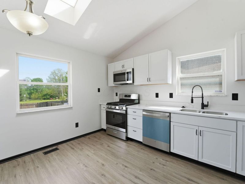 3742 Ducat Street , Columbus, OH 43207 Photo 16