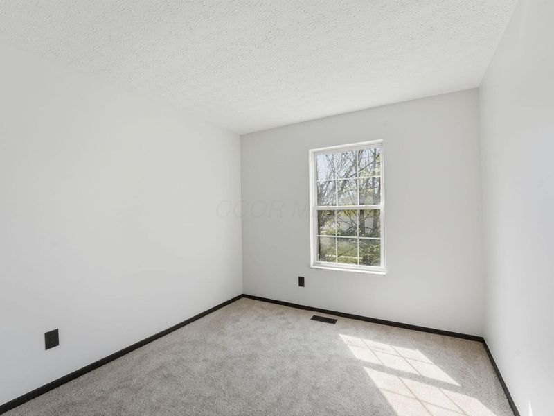 3742 Ducat Street , Columbus, OH 43207 Photo 39