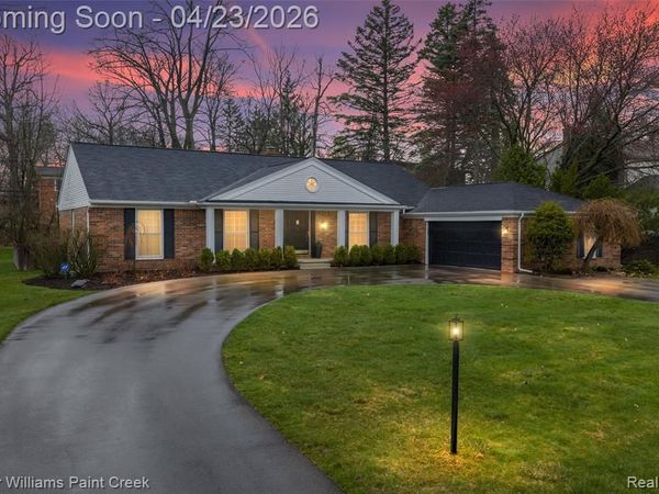 4330 S McNay Court, West Bloomfield Twp, MI 48323