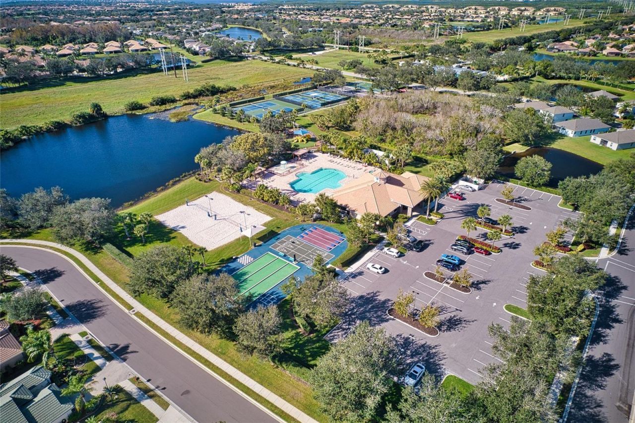 163 Bridgewater Court , Bradenton, FL 34212 Photo