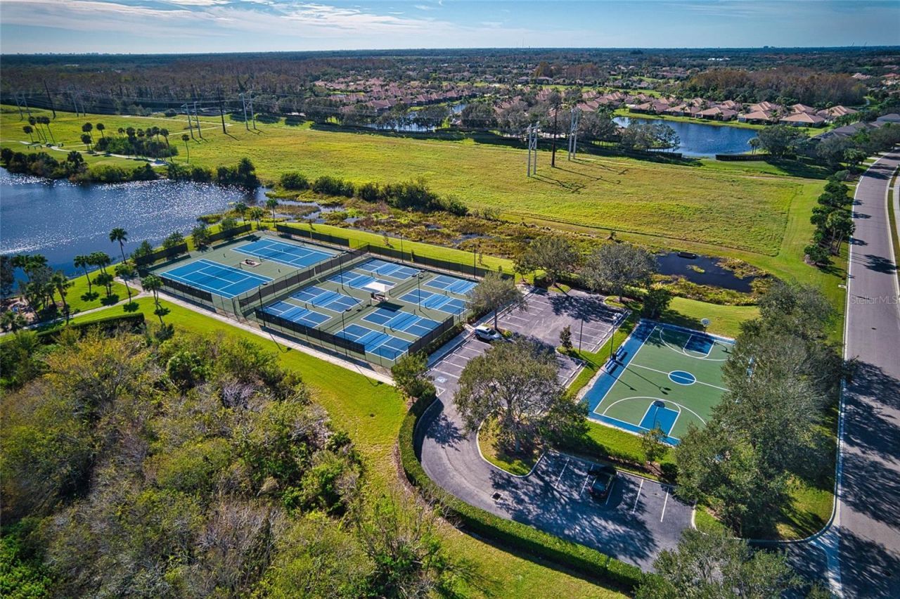 163 Bridgewater Court , Bradenton, FL 34212 Photo