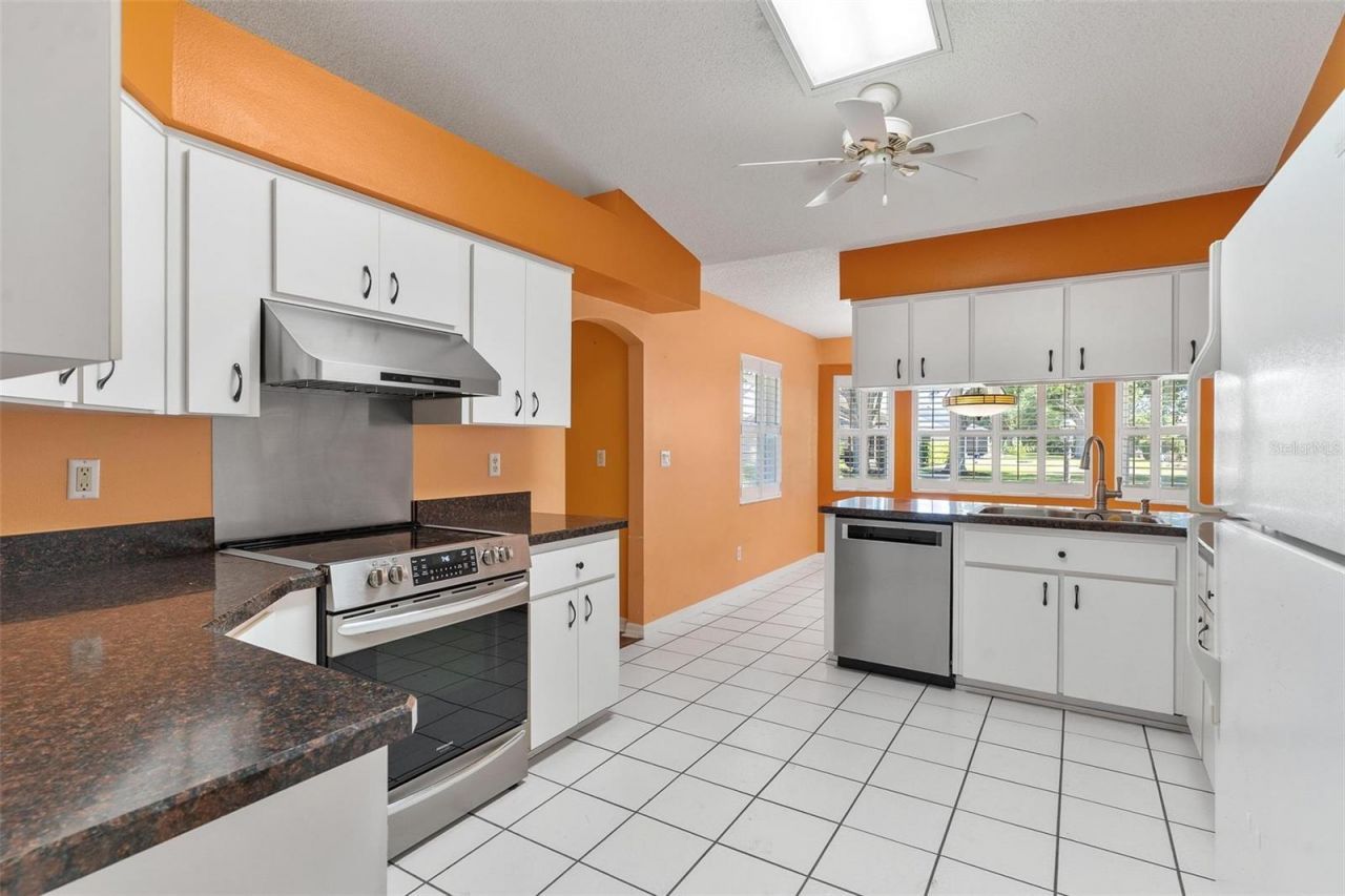 21905 King Alfred Street, Leesburg, FL 34748 Photo