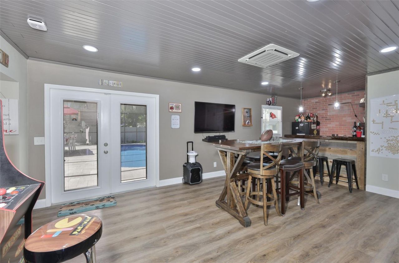 3931 Appletree Drive, Valrico, FL 33594 Photo