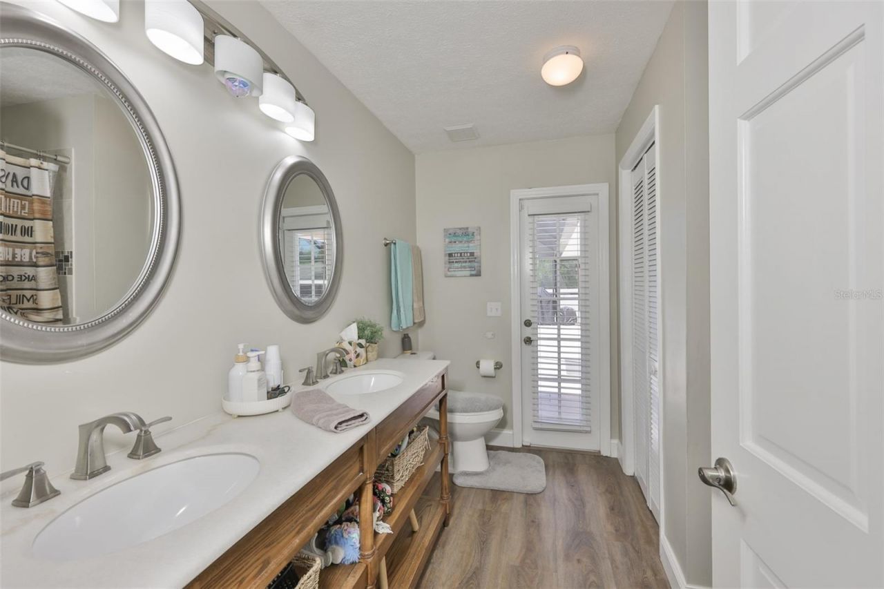 3931 Appletree Drive, Valrico, FL 33594 Photo