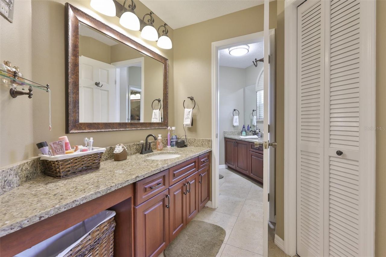 3931 Appletree Drive, Valrico, FL 33594 Photo