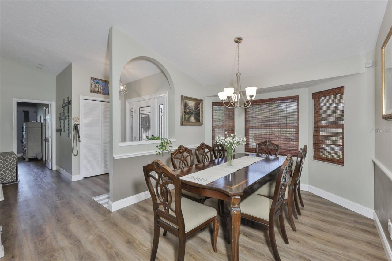 3931 Appletree Drive, Valrico, FL 33594 Photo