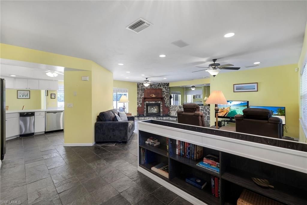 6029 & 6031 Higgins Ave, Fort Myers, FL 33905 Photo