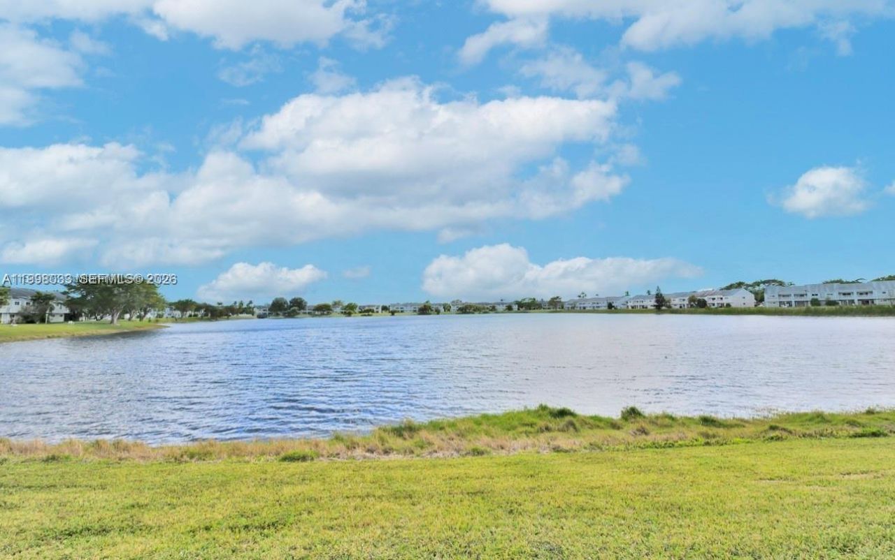 3453 NW 44th St , Unit 104, Oakland Park, FL 33309 Photo