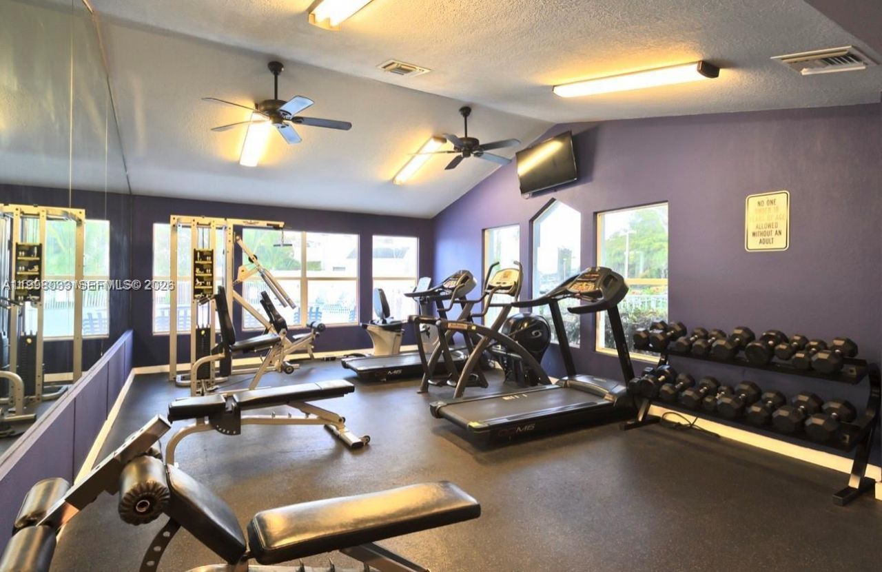 3453 NW 44th St , Unit 104, Oakland Park, FL 33309 Photo