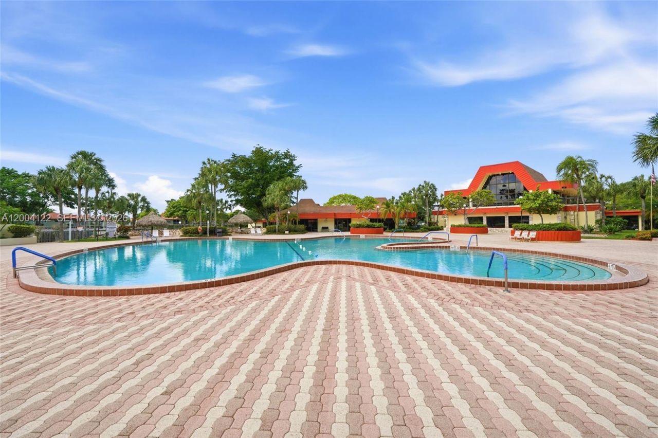 3190 Holiday Springs Blvd, Unit 4-306, Margate, FL 33063 Photo