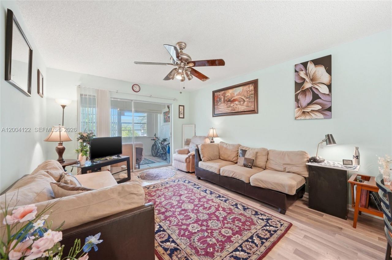 3190 Holiday Springs Blvd, Unit 4-306, Margate, FL 33063 Photo