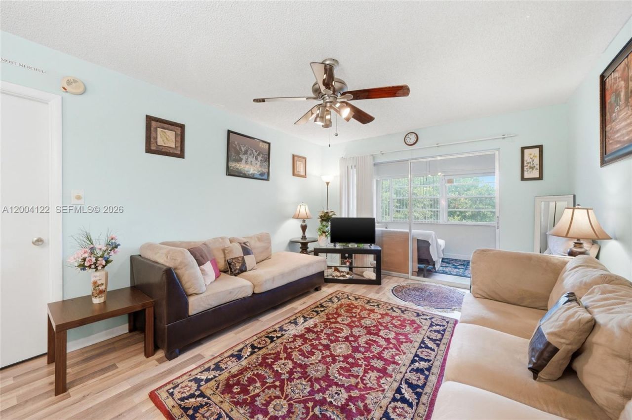 3190 Holiday Springs Blvd, Unit 4-306, Margate, FL 33063 Photo