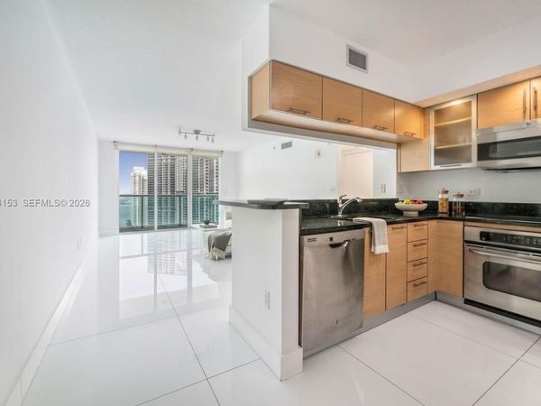 31 SE 5th St, Unit 3210, Miami, FL 33131