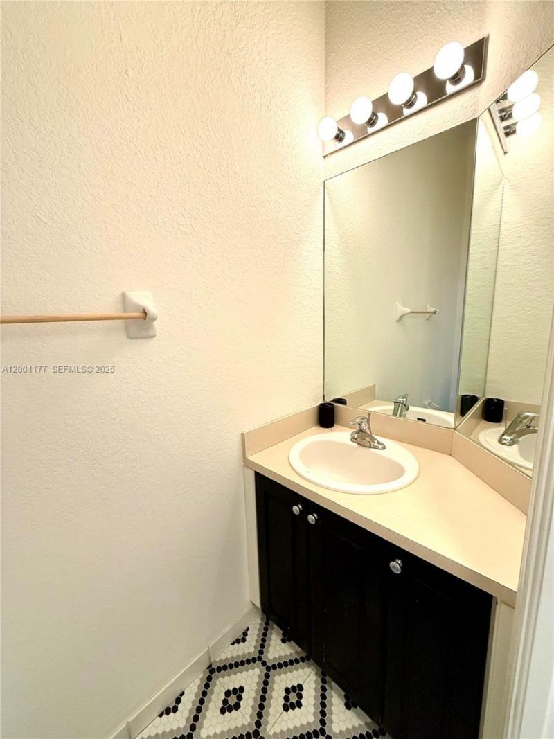 1947 SE 23rd Rd, Homestead, FL 33035 Photo