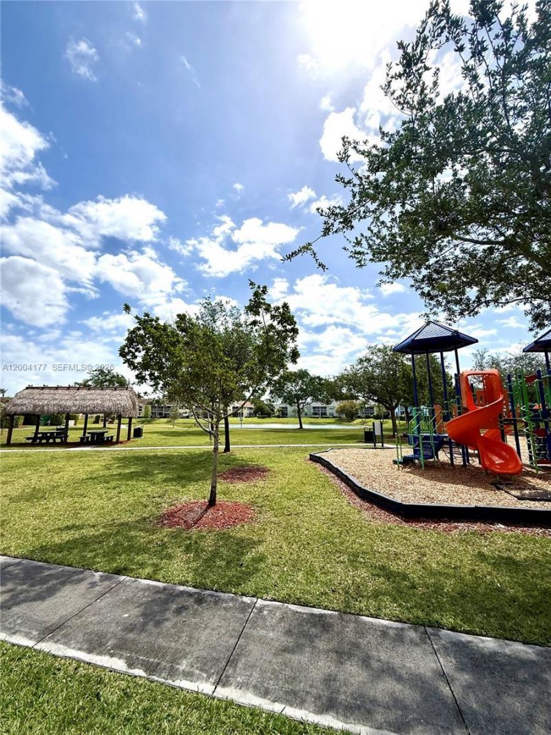 1947 SE 23rd Rd, Homestead, FL 33035 Photo