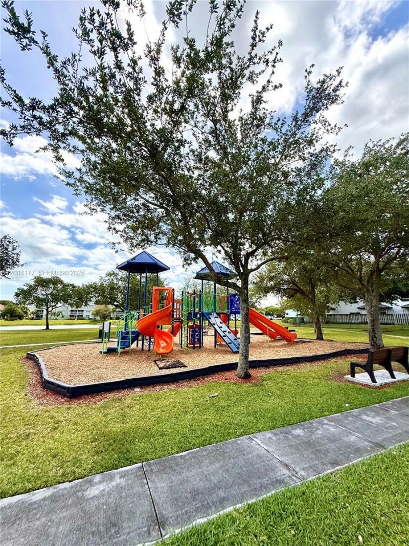 1947 SE 23rd Rd, Homestead, FL 33035 Photo