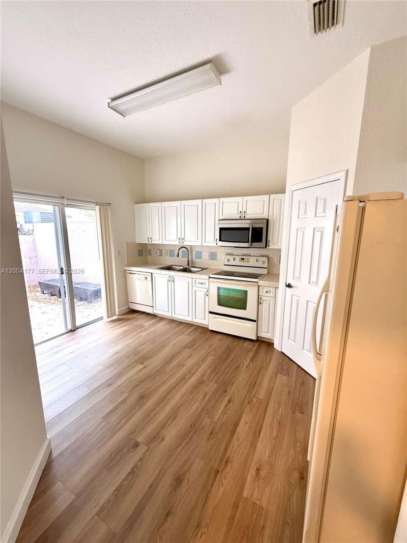 1947 SE 23rd Rd, Homestead, FL 33035 Photo