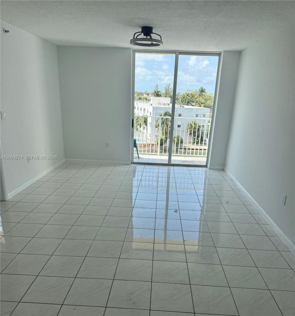 80 S Shore Dr, Unit 505, Miami Beach, FL 33141 Photo