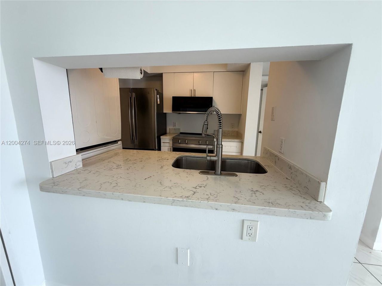 80 S Shore Dr, Unit 505, Miami Beach, FL 33141 Photo