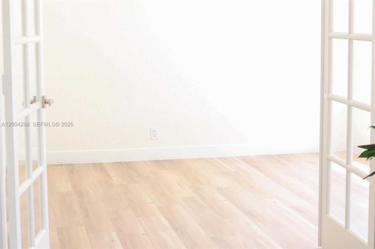 3250 N Palm Aire Dr , Unit 202, Pompano Beach, FL 33069 Photo