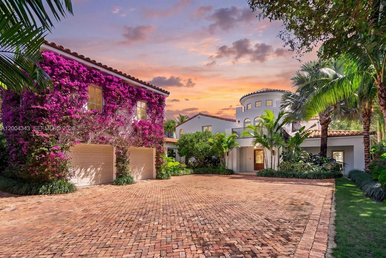 5763 Pine Tree Dr, Miami Beach, FL 33140 Photo
