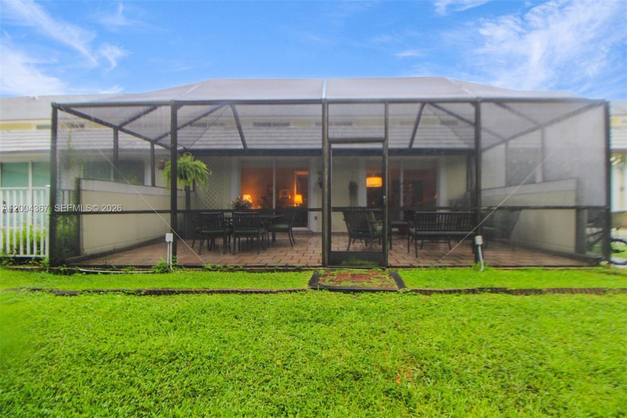 9929 NW 49th Ter , Doral, FL 33178 Photo